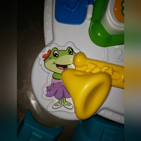 LeapFrog Learn and Groove Musical Table, Green - Picture 9 of 12